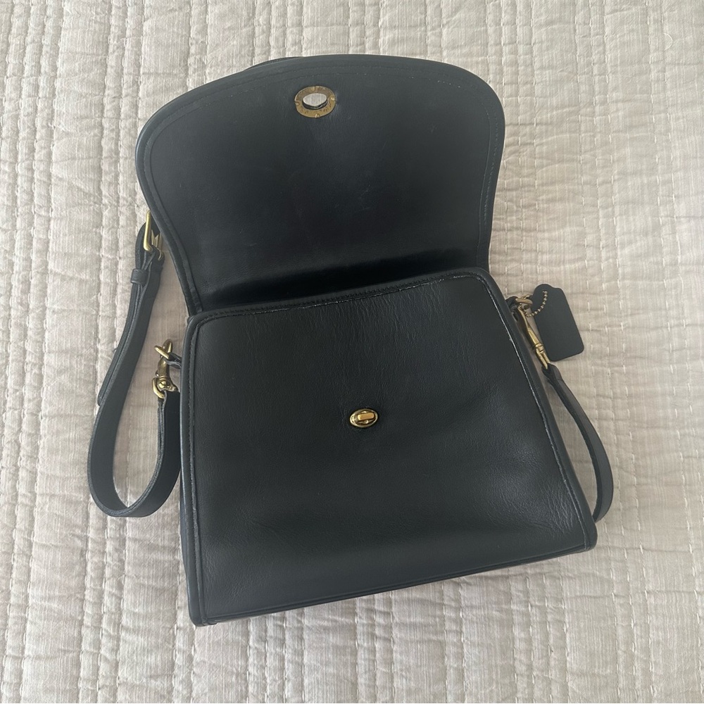 Classic Black Leather Top-Handle Crossbody Bag - Picture 11 of 11